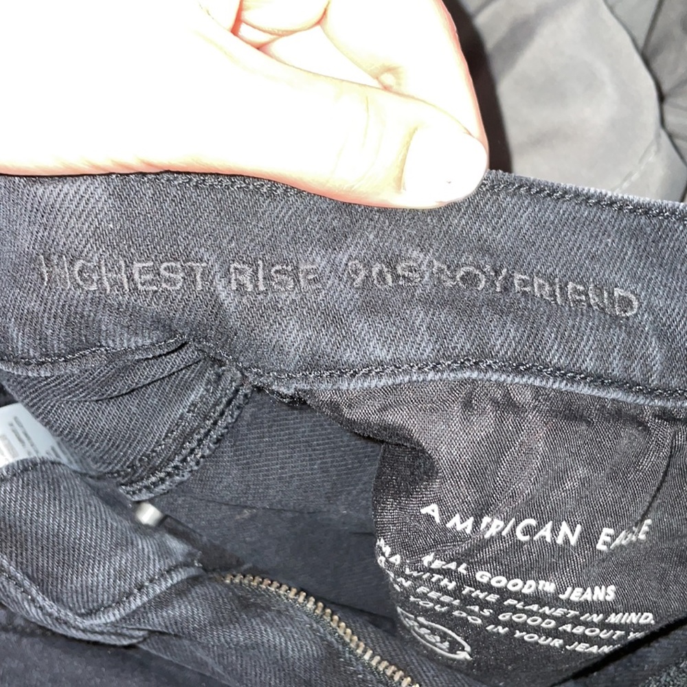 American Eagle highest rise 90’s boyfriend jean - Picture 9 of 9